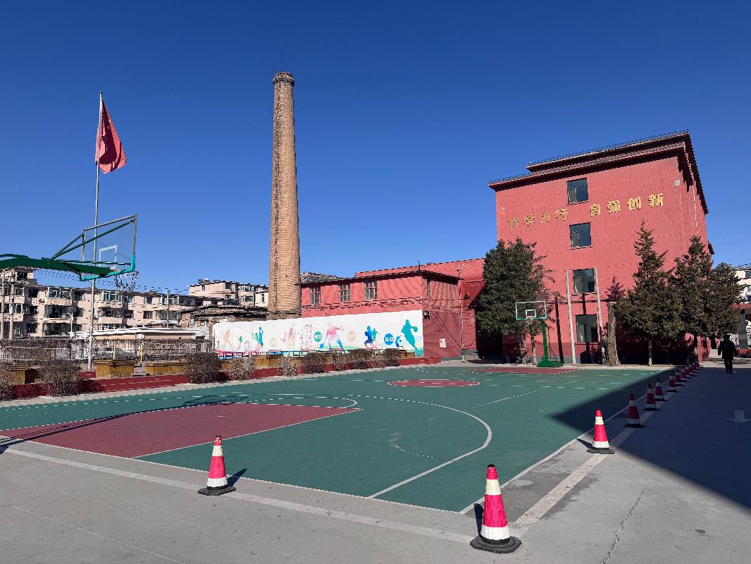 【文化企业资产租赁】呼和浩特市新城区西护城河巷30号内蒙古教育出版社综合楼2-4层、南办公楼、北楼食堂整体出租(年租金底价1282500元/每年，租期3年)(三次挂牌)(国资监测编号GR2025NM1007298)