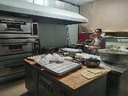 包头市昆都仑区82#873栋南力狼服装店公开招租（年租金底价：77400元/年，租期：3年）(内蒙古包钢房产物业集团有限公司)(国资监测编号GR2025NM1005761)