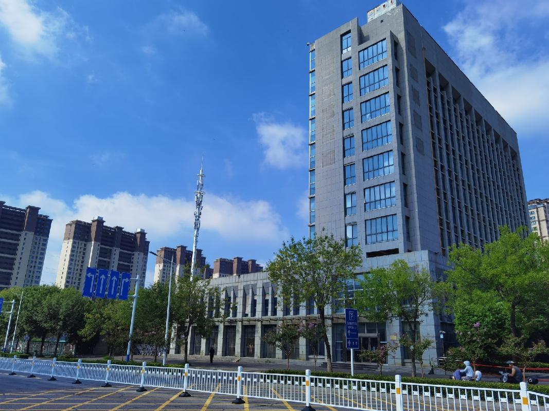 江苏省骆马湖渔业管理委员会办公室位于宿迁市宿城区黄海大道骆马湖渔业服务中心主楼6-10层及辅楼1-2层的房屋公开招租(国资监测编号GR2025JS1005250)