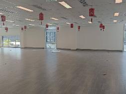 乌兰察布市集宁区察哈尔西街南侧、正德路西侧、昌兴东街北侧、正和路东侧西北煤炭交易中心一层招租（首年租金295000元/年，租期3年）(国资监测编号GR2025NM1005737)