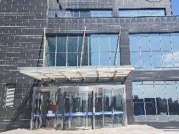 乌兰察布市集宁区察哈尔西街南侧、正德路西侧、昌兴东街北侧、正和路东侧西北煤炭交易中心一层招租（首年租金295000元/年，租期3年）(国资监测编号GR2025NM1005737)