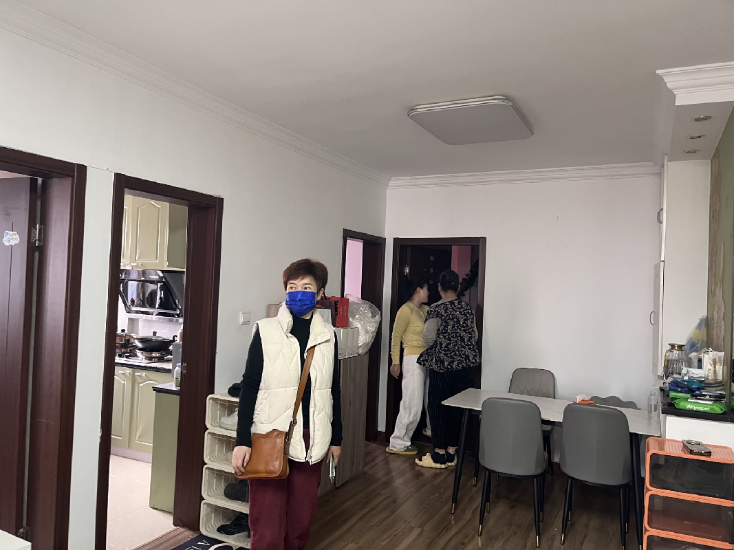 新疆吐哈石油勘探开发有限公司转让位于上海宝山路450弄10号2004室房地产(国资监测编号GR2025XJ1000910)