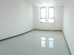 霍尔果斯恒汇投资发展有限责任公司位于霍尔果斯铁路口岸货运查验场办公楼共计46间房间约2018.76㎡对外招租