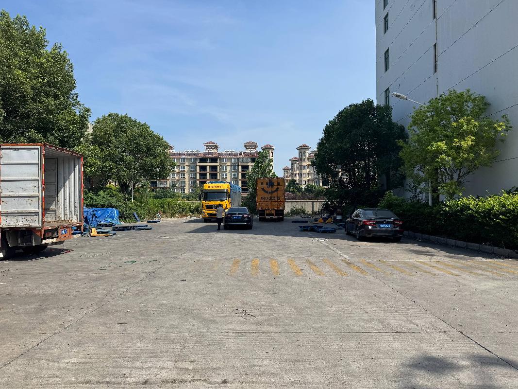 泰兴市兴黄综合投资开发有限公司位于泰兴市黄桥镇胜利路北侧、永丰路西侧仓储物流用房及露天场地公开招租(国资监测编号GR2025JS1005331)