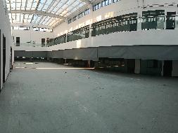 霍尔果斯恒汇投资发展有限责任公司位于霍尔果斯经开区展示交易中心1-4楼层大厅及24间办公室约5926.32㎡对外招租