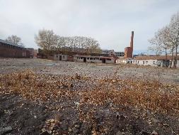 呼伦贝尔市海拉尔区呼伦办加格达奇路80号拖修空地2处、空地1整体出租（租金73233.60元/年，租期:三年）(国资监测编号GR2025NM1005986)