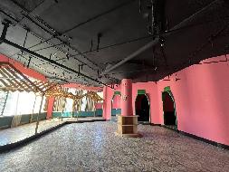 伊犁呼勒佳宾馆有限责任公司位于伊宁市新华西路58号商铺（-1、2层、3层）约1440㎡对外招租