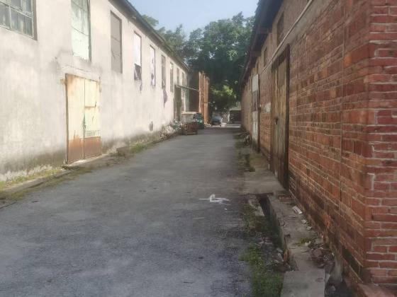 位于柳州市柳邕路178号A地块（面积12476.92平米）为抵押物的债权转让
