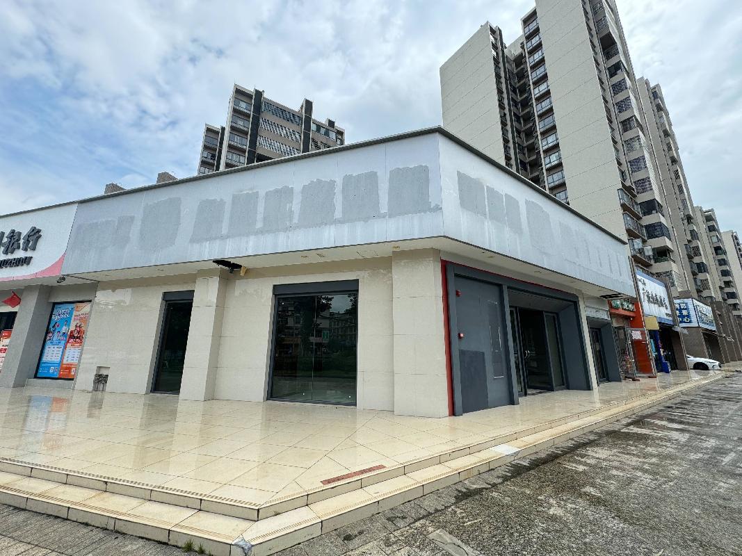 柳州市柳北区沙塘镇柳长路336号中房绿景19栋1-10、1-11两间门面招租项目
