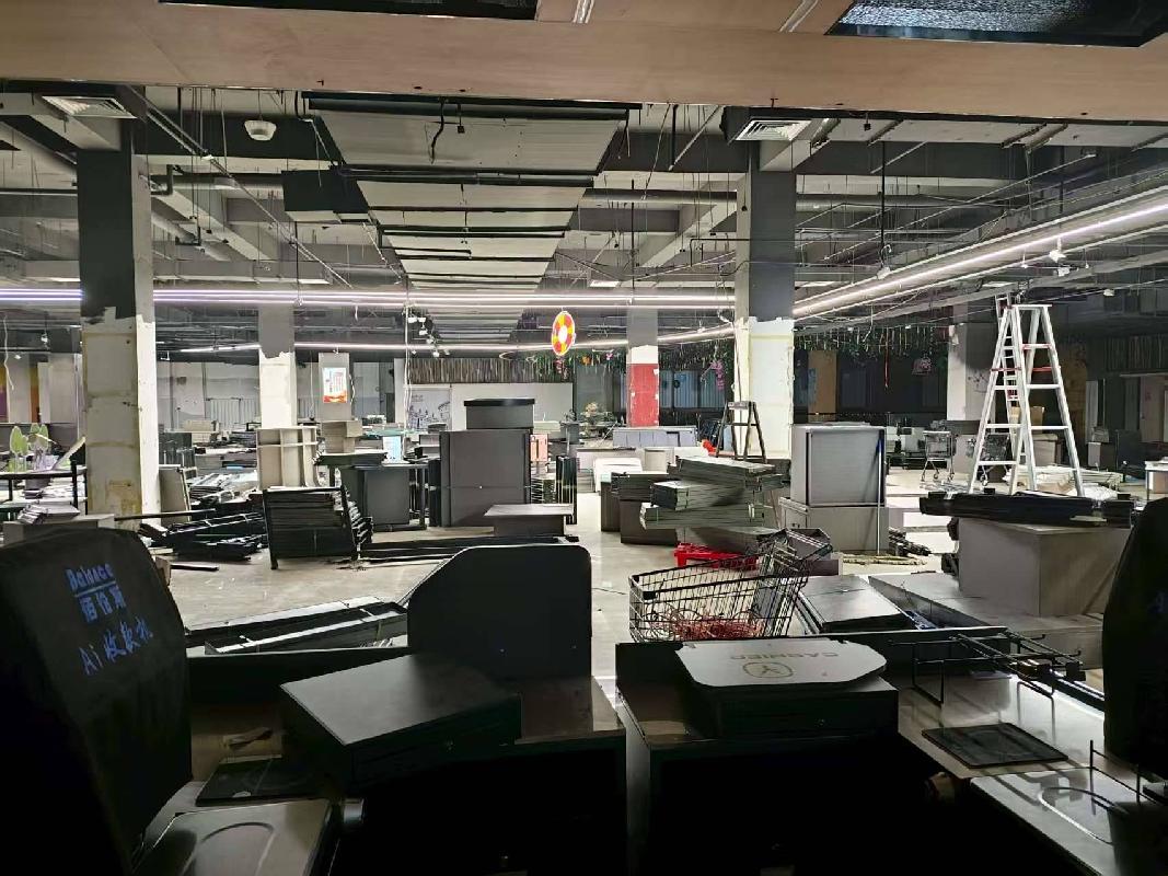包头市昆区三八路与青年路交叉口原惠客超市14号店（新星水岸一层、二层）出租（年租金底价：990000元，租期：7年）（包钢集团万开实业有限公司）