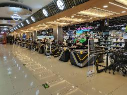 包头市昆区三八路与青年路交叉口原惠客超市14号店（新星水岸一层、二层）出租（年租金底价：990000元，租期：7年）（包钢集团万开实业有限公司）(国资监测编号GR2025NM1005965)