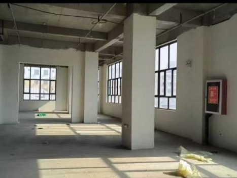 第四师创锦农资有限公司位于伊宁市冠城世家301商铺（约1046.11㎡）对外招租
