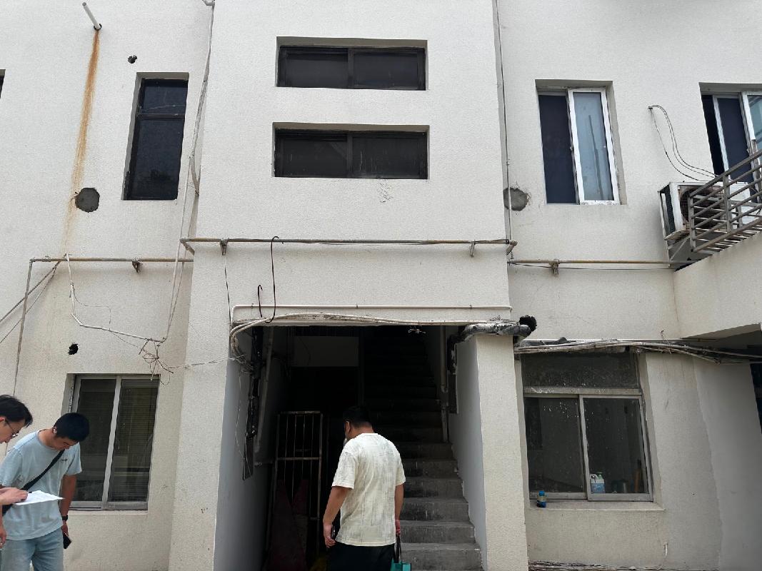 泰兴市鼓楼南路春区24幢301室公开招租