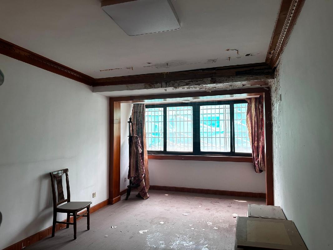 泰兴市鼓楼南路春区4幢402室公开招租(国资监测编号GR2025JS1005565)