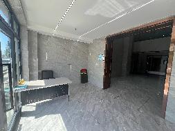 新疆创锦农牧业有限公司位于伊宁市墩买里大街82号银河国际6号商住楼二楼、四至五楼共38间办公用房对外招租（可单间分租）