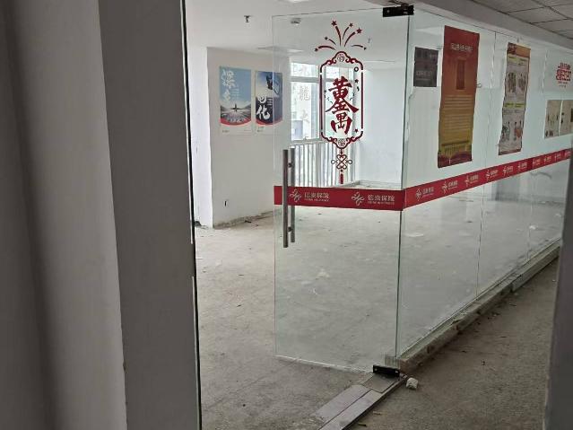金马酒店(商务)公寓南楼14楼整层招租公告