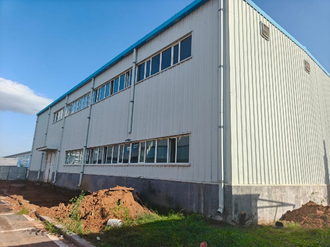鄂尔多斯市康巴什区东纬二路北华泰汽车城6号楼3# 厂房招租(国资监测编号GR2025NM1006284-2)