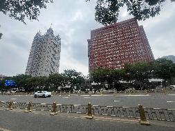 新城区新华大街54号内蒙古金融大厦104等房产出租项目