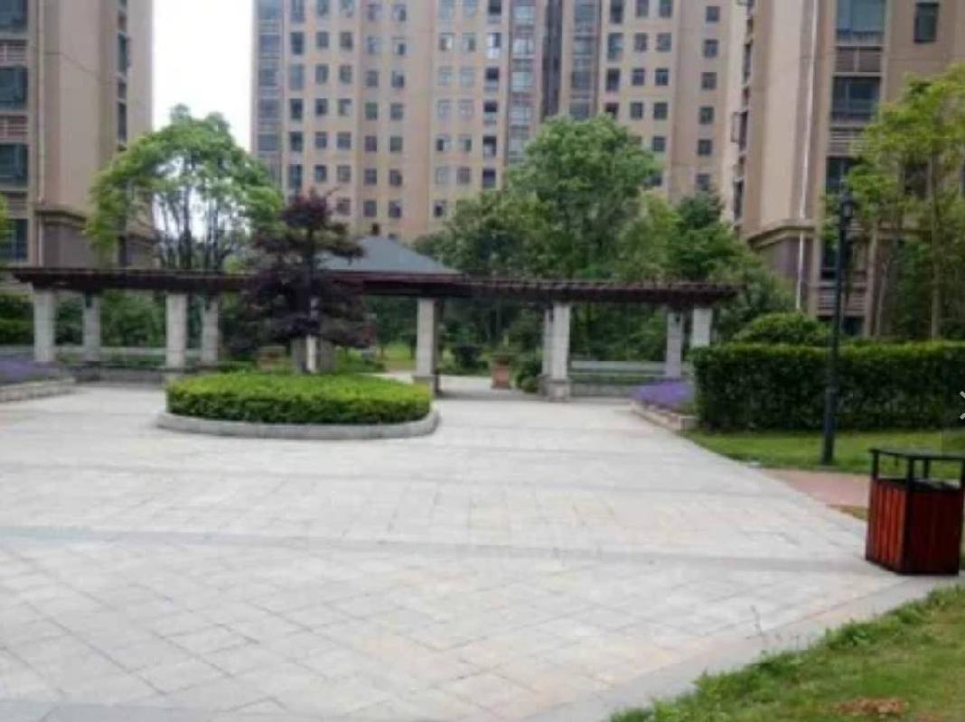长沙市暮云镇芙蓉南路四段977号和美星城D区44栋1002及D-1164车位(二次挂牌)(国资监测编号GR2025HN1001913-2)