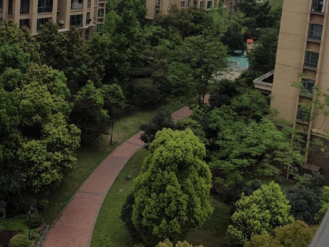 长沙市暮云镇芙蓉南路四段977号和美星城A区1栋1206及A-120车位(二次挂牌)(国资监测编号GR2025HN1001882-2)