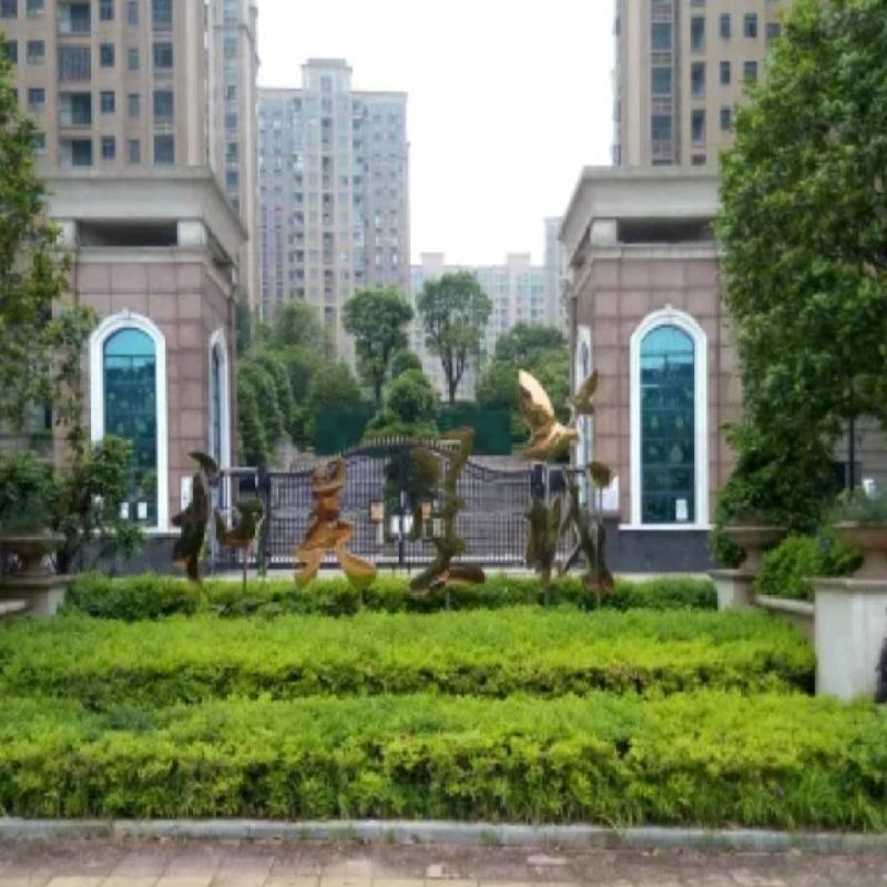 长沙市暮云镇芙蓉南路四段977号和美星城A区1栋1306及A-171车位(二次挂牌)
