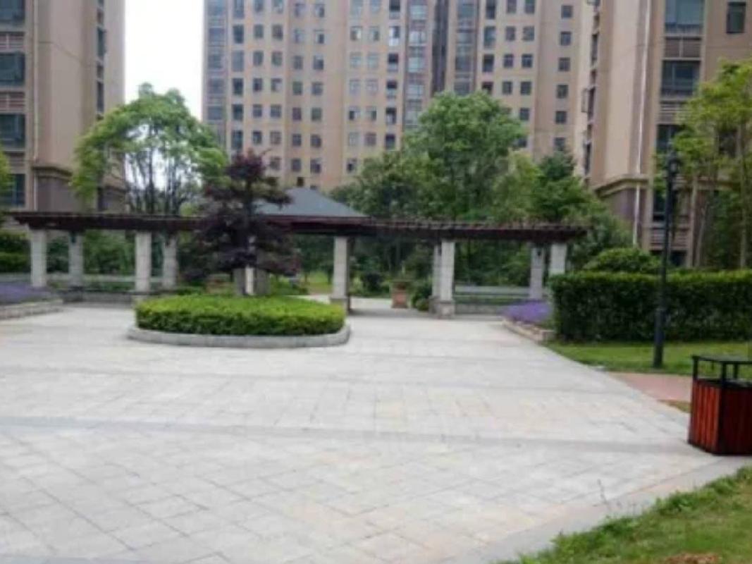 长沙市暮云镇芙蓉南路四段977号和美星城D区47栋603及D-812+车位(二次挂牌)(国资监测编号GR2025HN1001926-2)