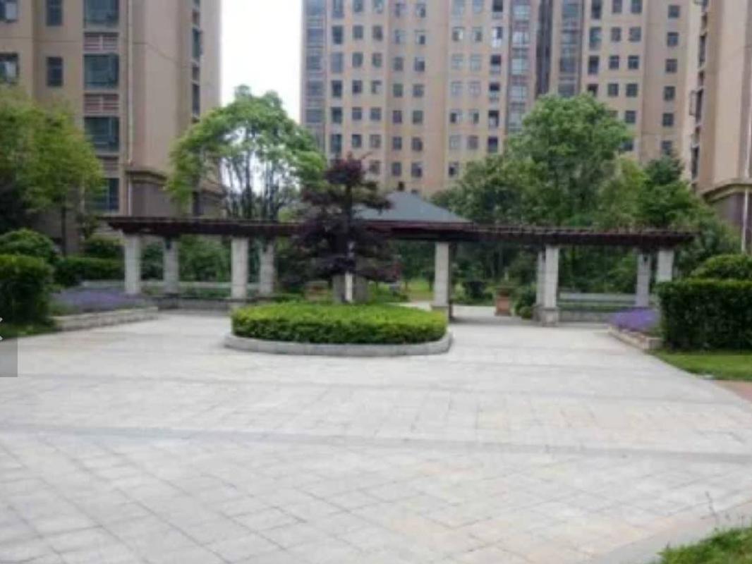 长沙市暮云镇芙蓉南路四段977号和美星城D区45栋203及D-1186车位(二次挂牌)(国资监测编号GR2025HN1001916-2)