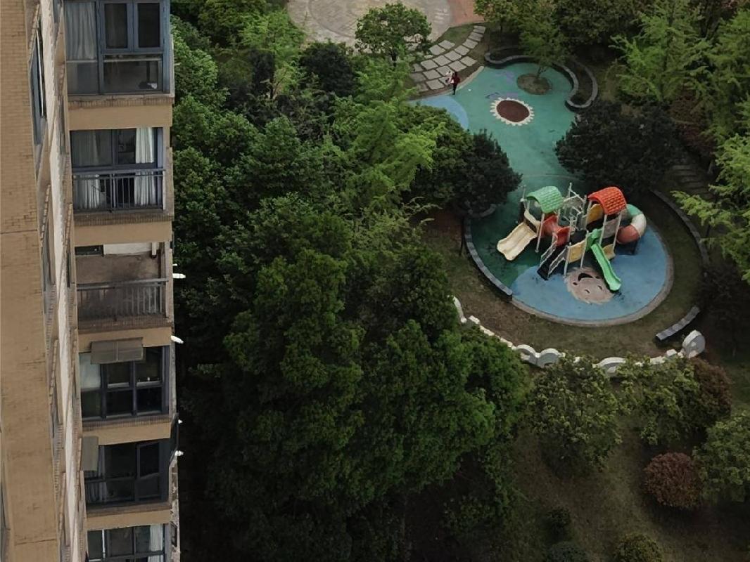 长沙市暮云镇芙蓉南路四段977号和美星城B区13栋204及B-519车位(二次挂牌)(国资监测编号GR2025HN1001886-2)
