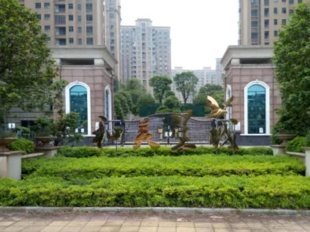 长沙市暮云镇芙蓉南路四段977号和美星城D区36栋802及D-645车位(二次挂牌)