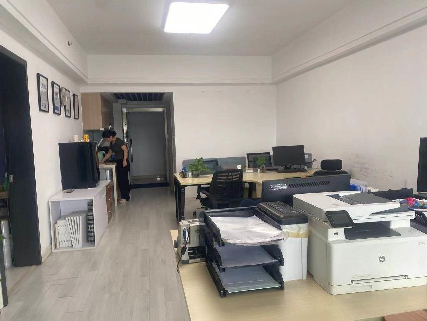 常州市新北区万达广场2-2522-2523办公用房招租公告