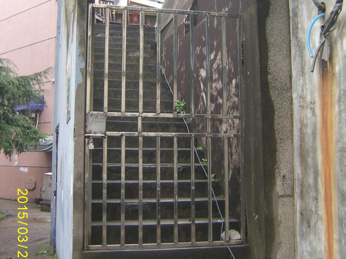 红梅新村3居委楼上招租公告