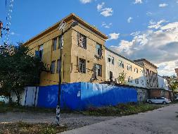 兴安盟乌兰浩特市铁西办事处“英利皇宫”（原歌舞团）房产整体出租（年租金底价170000.00元，租期5年）(国资监测编号GR2025NM1006521-3)