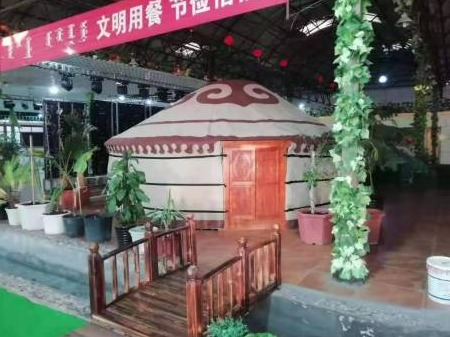 镶黄旗新宝拉格镇诺干博日都生态园出租（年租金底价100000元，租期三年）
