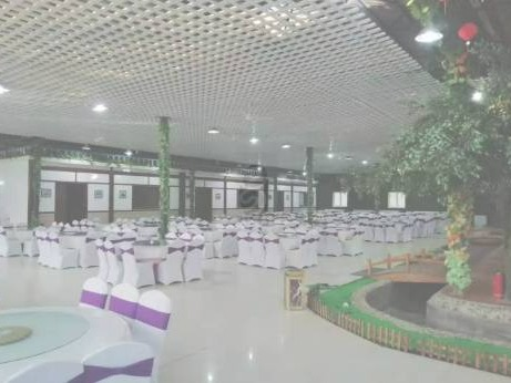 镶黄旗新宝拉格镇诺干博日都生态园出租（年租金底价100000元，租期三年）