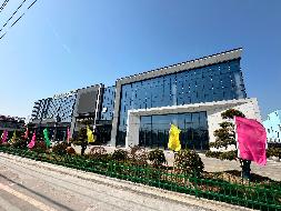 扬州市宝应县莲花路北侧、一横河西侧1号农贸市场及商业楼商业101房产公开转让(国资监测编号GR2025JS1005949)