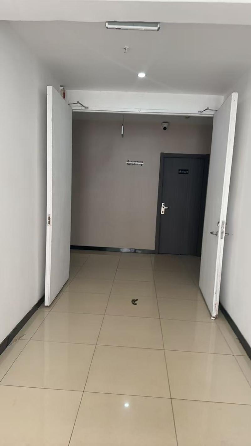 南京工业大学位于南京市鼓楼区丁家桥32号人才公寓门面房32-9号的房屋公开招租(国资监测编号GR2025JS1005986)
