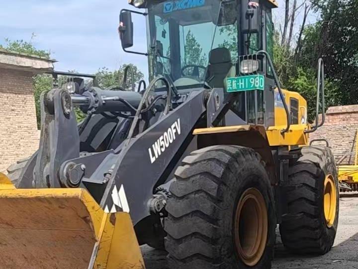 新疆机场（集团）有限责任公司转让所属34辆车