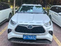 第四师可克达拉市供销合作社联合社所属丰田牌GTM6500HWHEVM新F96N42小型普通客车对外转让