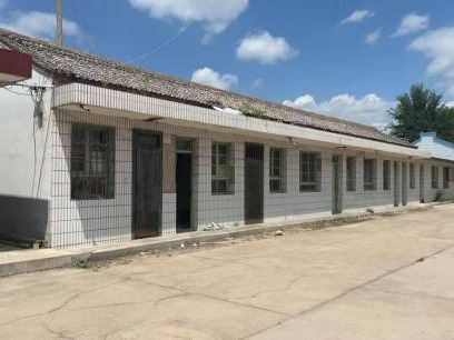 静宁县八里镇工业园区的土地使用权、地上办公用房及仓储用房等物权资产转让项目(第二次）