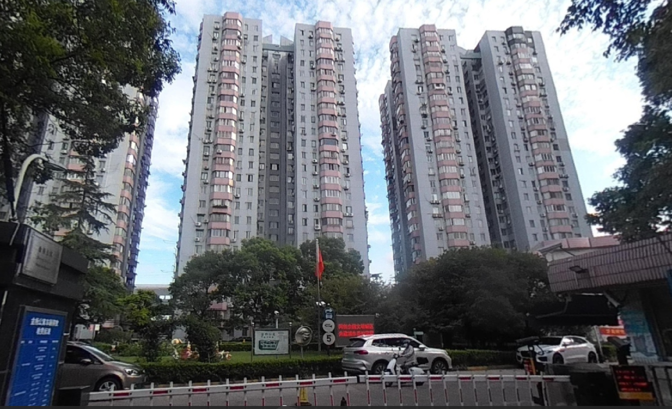 上海市浦东新区银山路72弄3号金杨公寓房产一批