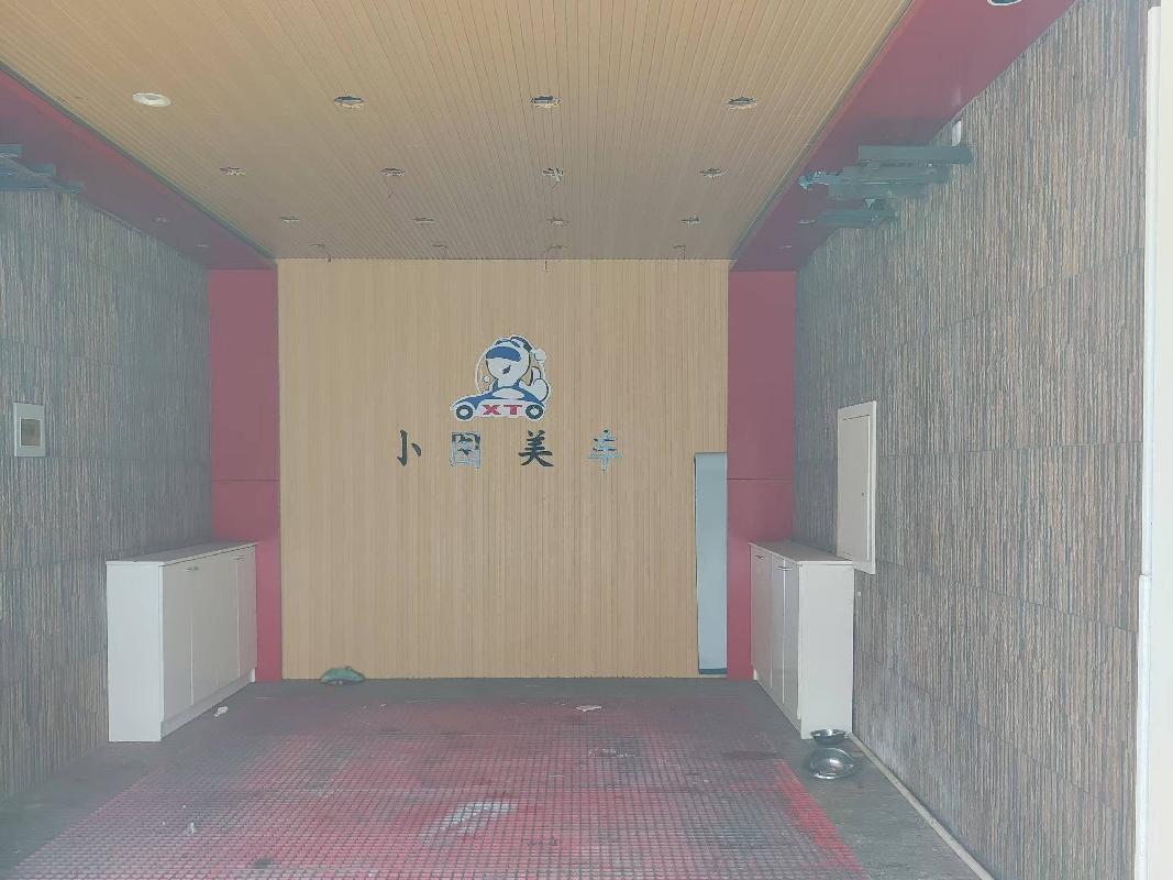 内蒙古自治区呼伦贝尔鄂温克旗新城区龙景庭院7号楼30号车库(二次挂牌)