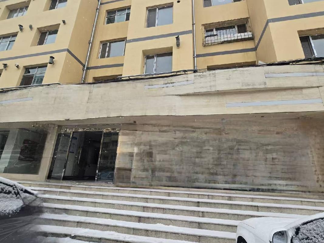 标的6：玉泉区五塔东街内蒙古自治区电管局物资供应公司商住楼1层1号（97.92㎡）出租（首年租金40600元，租期5年）(国资监测编号GR2025NM1006766)