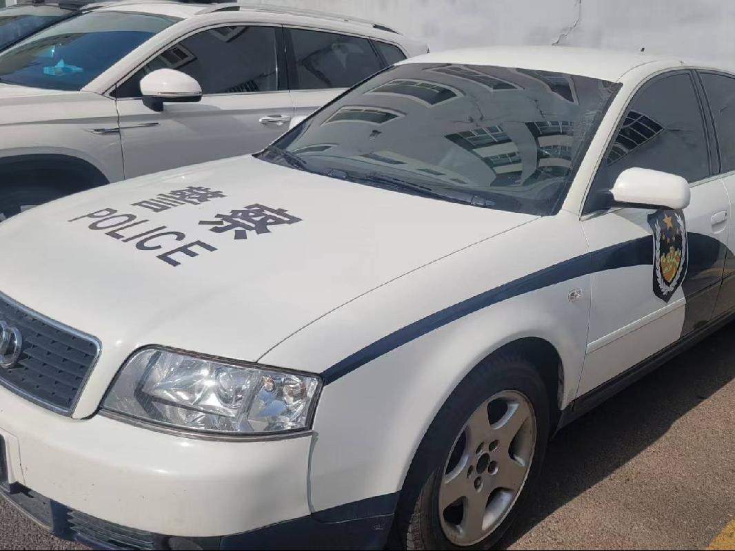 伊犁哈萨克自治州人民检察院一辆奥迪牌轿车（新0B983警）对外转让