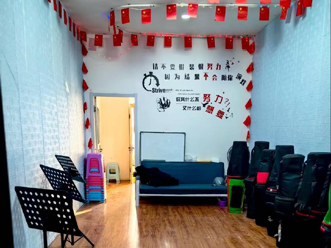 包头市昆区八一公园西南门底店公开招租（年租金底价：24500元/年，租期：1年）（包头文化旅游发展集团有限公司）(国资监测编号GR2026NM1004975)