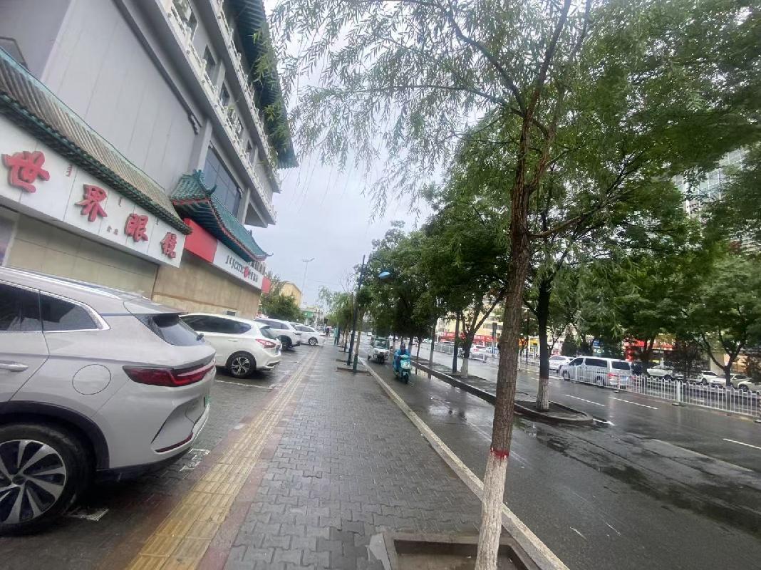 包头市青山区呼得木林大街 7 号街坊 20-102商铺招租（年租金底价88000元/年，租期：5年）（中国银行股份有限公司包头分行）(国资监测编号GR2025NM1007014)