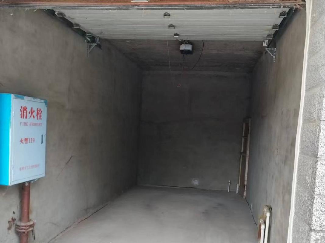 哈尔滨市双城区北环西路恒盛新天地小区5个车库分别转让交易公告