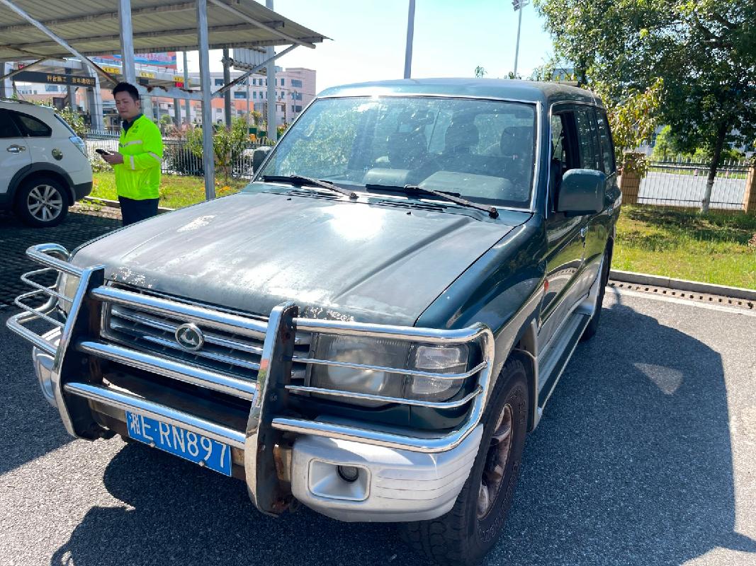 湘ERN897猎豹牌CFA6470LA小型普通客车