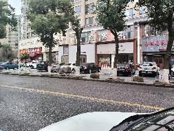 岳阳南湖风景区南湖办事处天灯嘴居委会南湖花园1#楼3套、2#楼3套共6套房产整体转让(二次挂牌)(国资监测编号GR2025HN1002265-2)