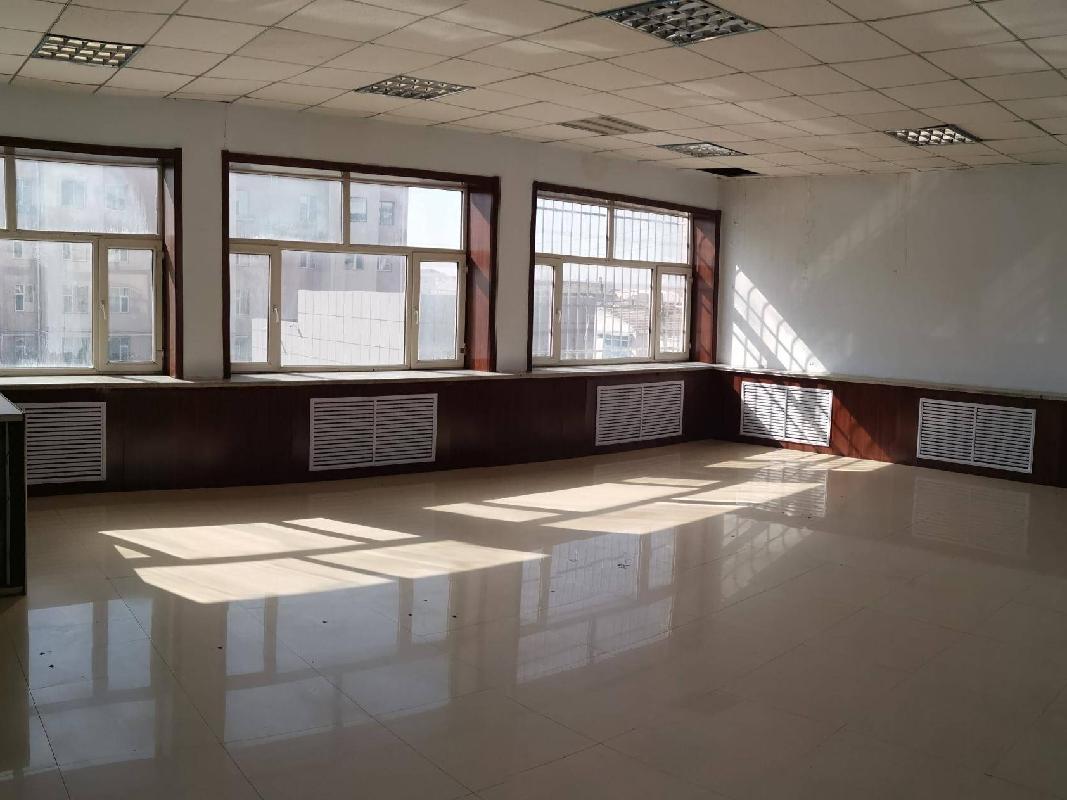 乌兰察布市丰镇市新城区西新建街文明巷71号二楼及一楼部分营业房公开招租（年租金底价19485.00元，租期2年）(国资监测编号GR2025NM1007126)