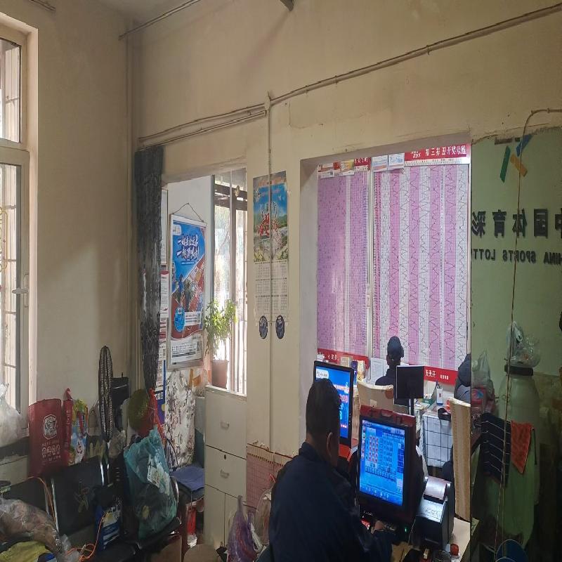 包头市昆都仑区二宿沿钢铁大街底店招租（年租金底价14400元/年，租期：3年）（内蒙古包钢房产物业集团有限公司）(国资监测编号GR2025NM1007134)